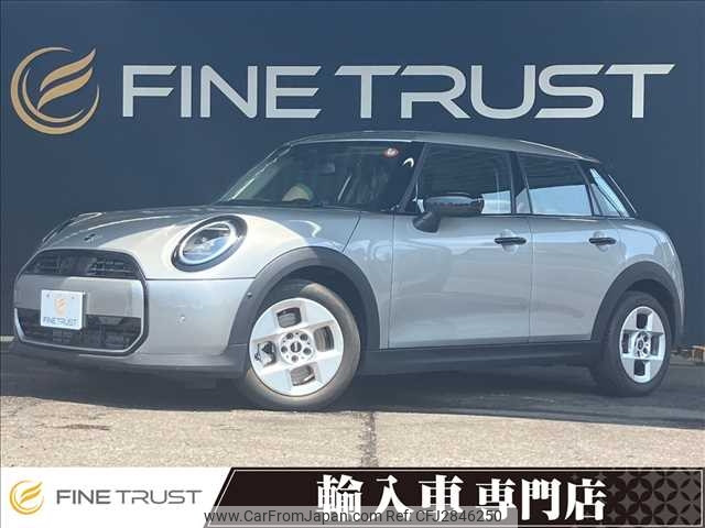 2024 MINI Others, 6.000 km, Import Japan — Foto 1