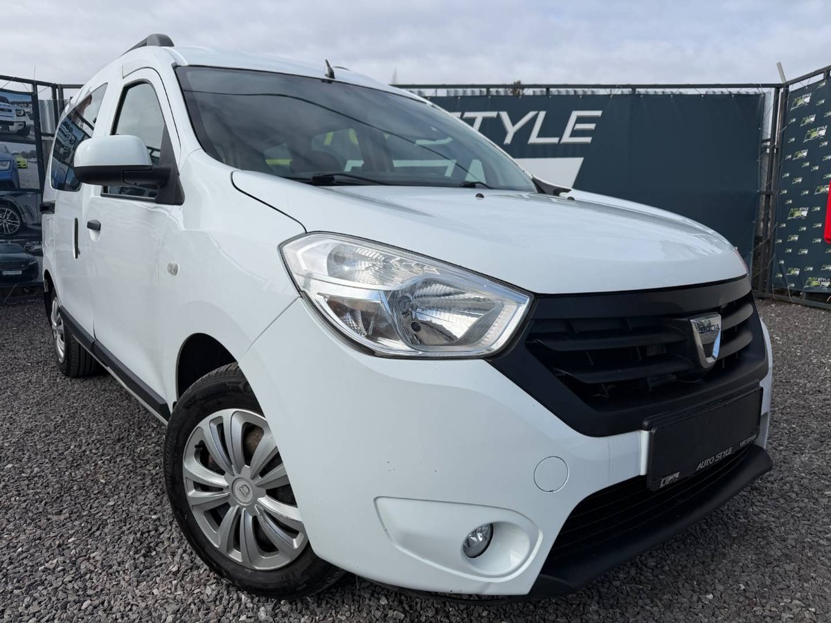 2015 Dacia Dokker, 173.204 km, Slowakei — Foto 1