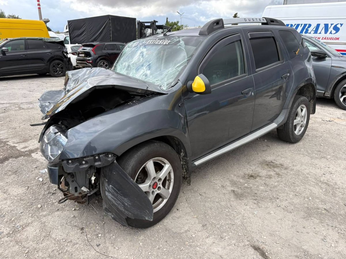 2015 Dacia Duster, 212.162 km, Slowakei — Foto 1
