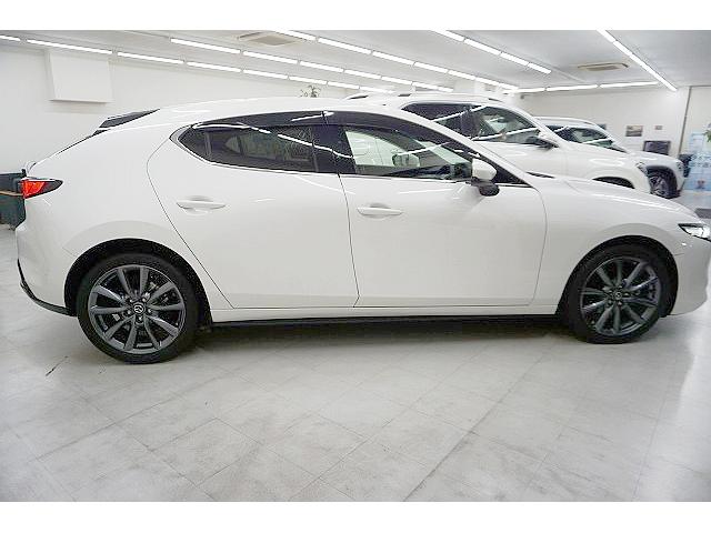 Mazda3 Fastback, Import Japan — Foto 10 z 40