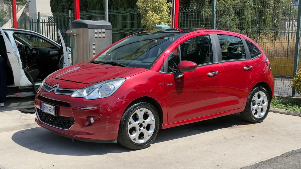 2031 Citroen, 176.000 km, Italien — Foto 2 z 12