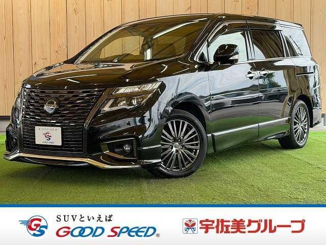 Nissan Elgrand, Import Japan — Foto 1