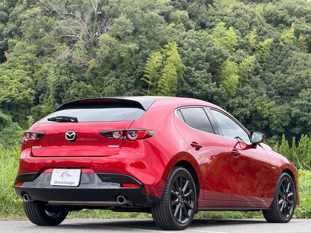 Mazda3 Fastback, Import Japan — Foto 5 z 40