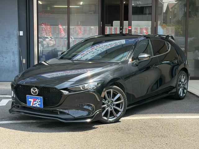 Mazda3 Fastback, Import Japan — Foto 16 z 40