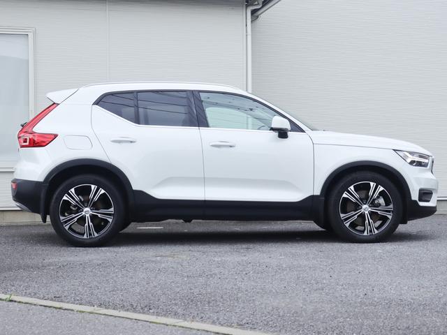 Volvo Xc40, Import Japan — Foto 7 z 40