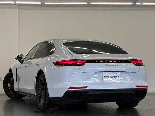 Porsche Panamera, Import Japan — Foto 2 z 40