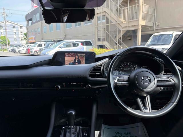 Mazda3 Fastback, Import Japan — Foto 2 z 40