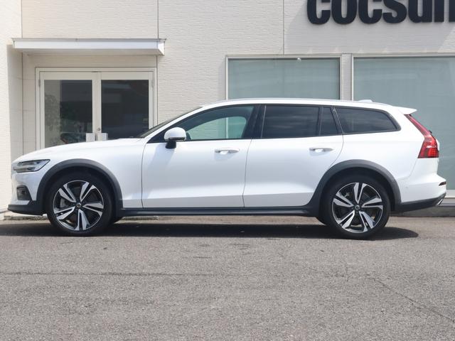 Volvo V60, Import Japan — Foto 11 z 40