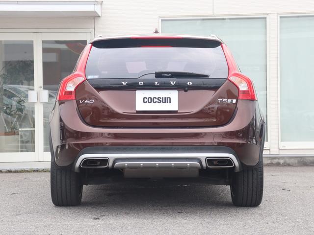 Volvo V60, Import Japan — Foto 9 z 40