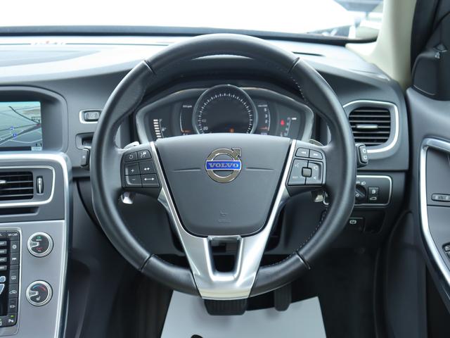 Volvo V60, Import Japan — Foto 12 z 40
