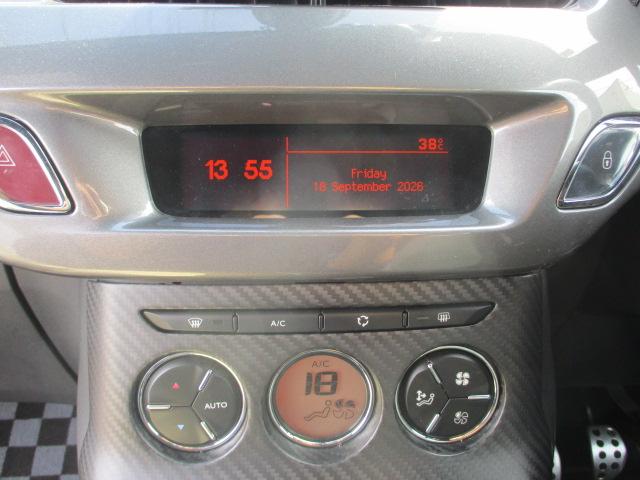 Citroen Ds3, Import Japan — Foto 14 z 40