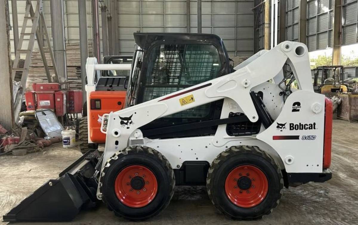 Bobcat CASH, Import USA — Foto 4 z 4