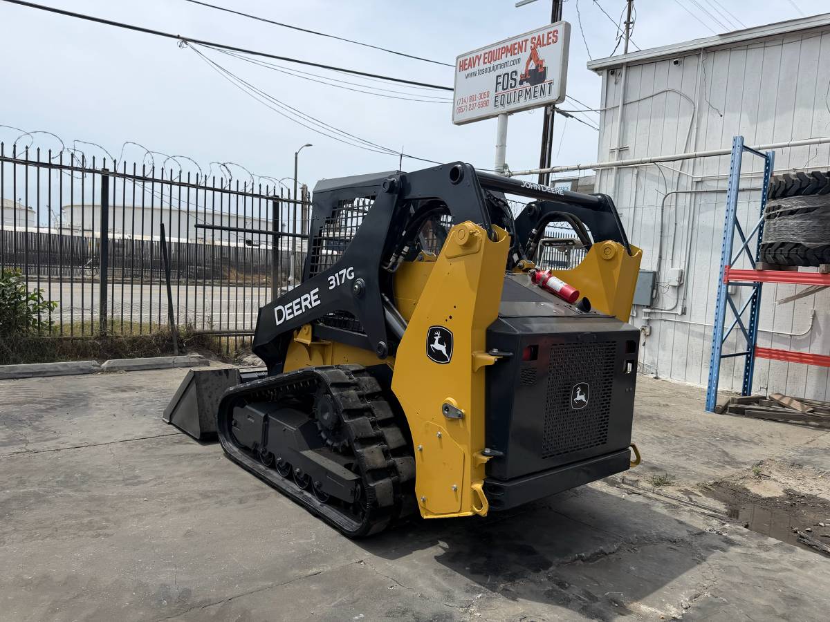 John Deere 317G, Import USA — Foto 4 z 10