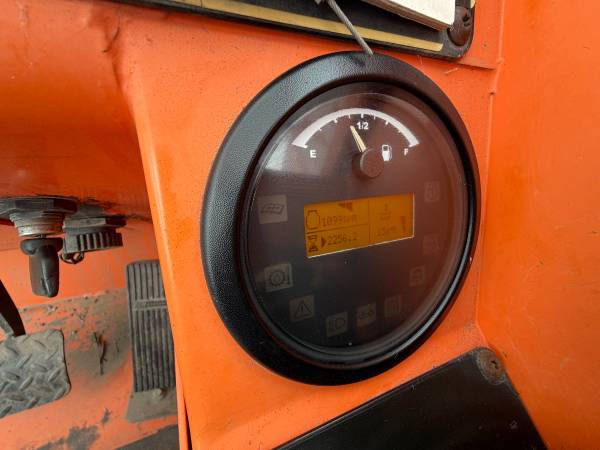 SkyTrak 6042, Import USA — Foto 5 z 8