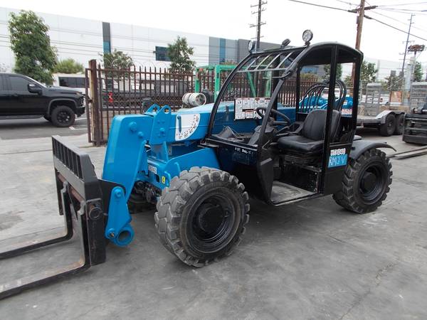 Genie GTH-5519, Import USA — Foto 1