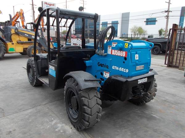 Genie GTH-5519, Import USA — Foto 5 z 12