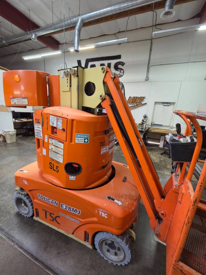 JLG BOOM, Import USA — Foto 1
