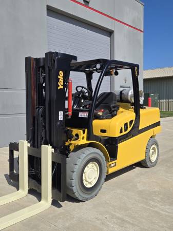 Kubota 12000LB, Import USA — Foto 3 z 12