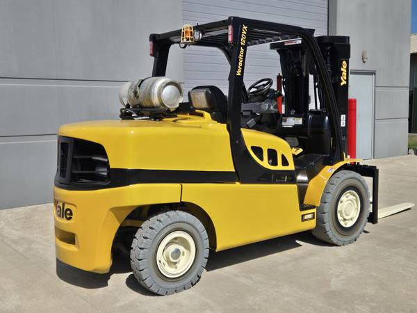 Kubota 12000LB, Import USA — Foto 5 z 12