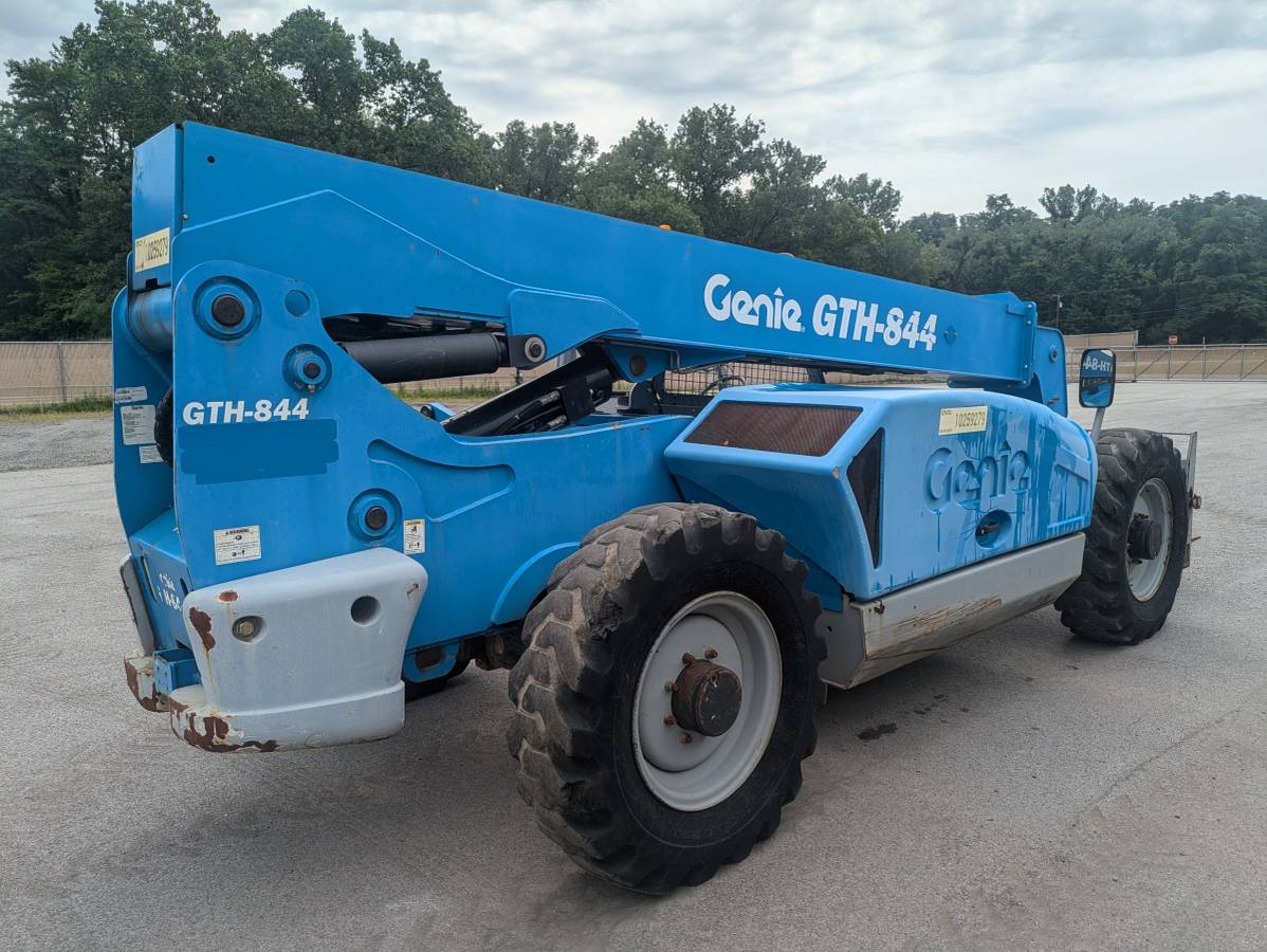Genie GTH-844, Import USA — Foto 4 z 12