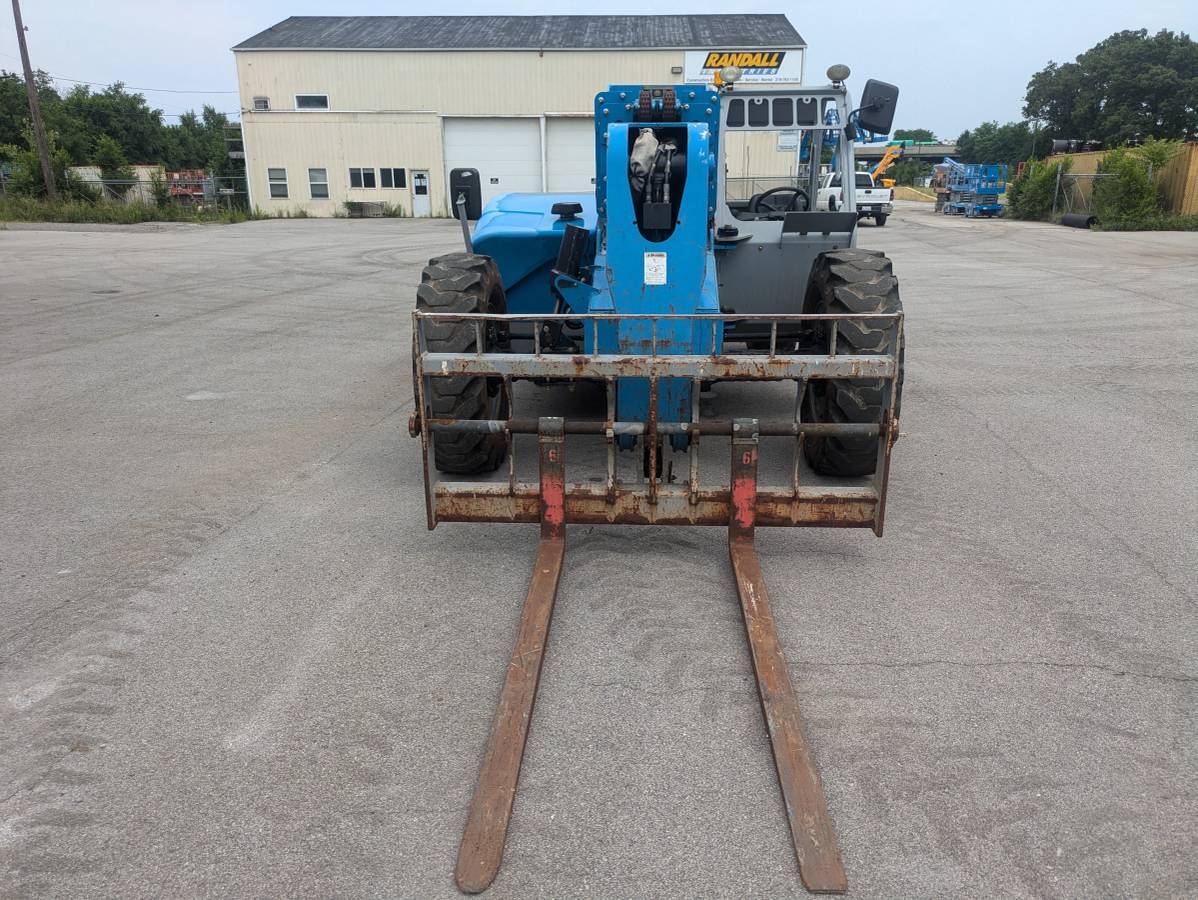 Genie GTH-844, Import USA — Foto 7 z 12