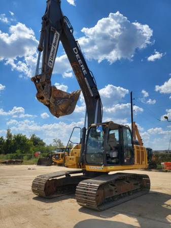 John Deere EXCAVATOR, Import USA — Foto 3 z 6