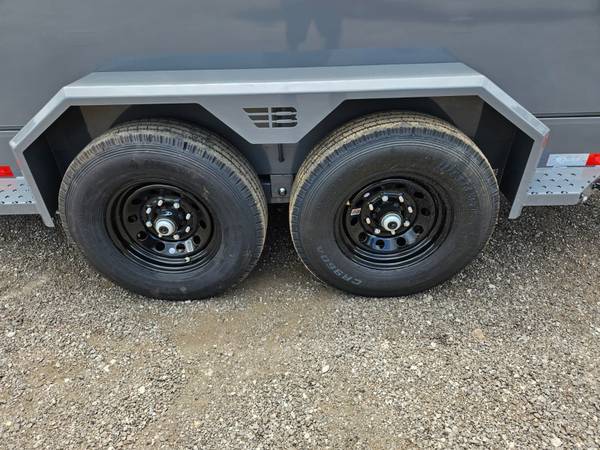 Bobcat BOSS, Import USA — Foto 6 z 12