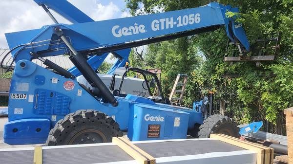 Genie TELEHANDLER, Import USA — Foto 1 z 4 Genie TELEHANDLER, Import USA — Foto 1 z 4