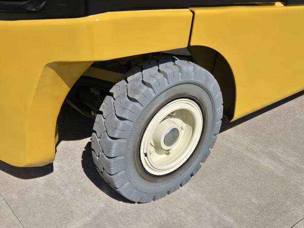 Kubota 12000LB, Import USA — Foto 10 z 12