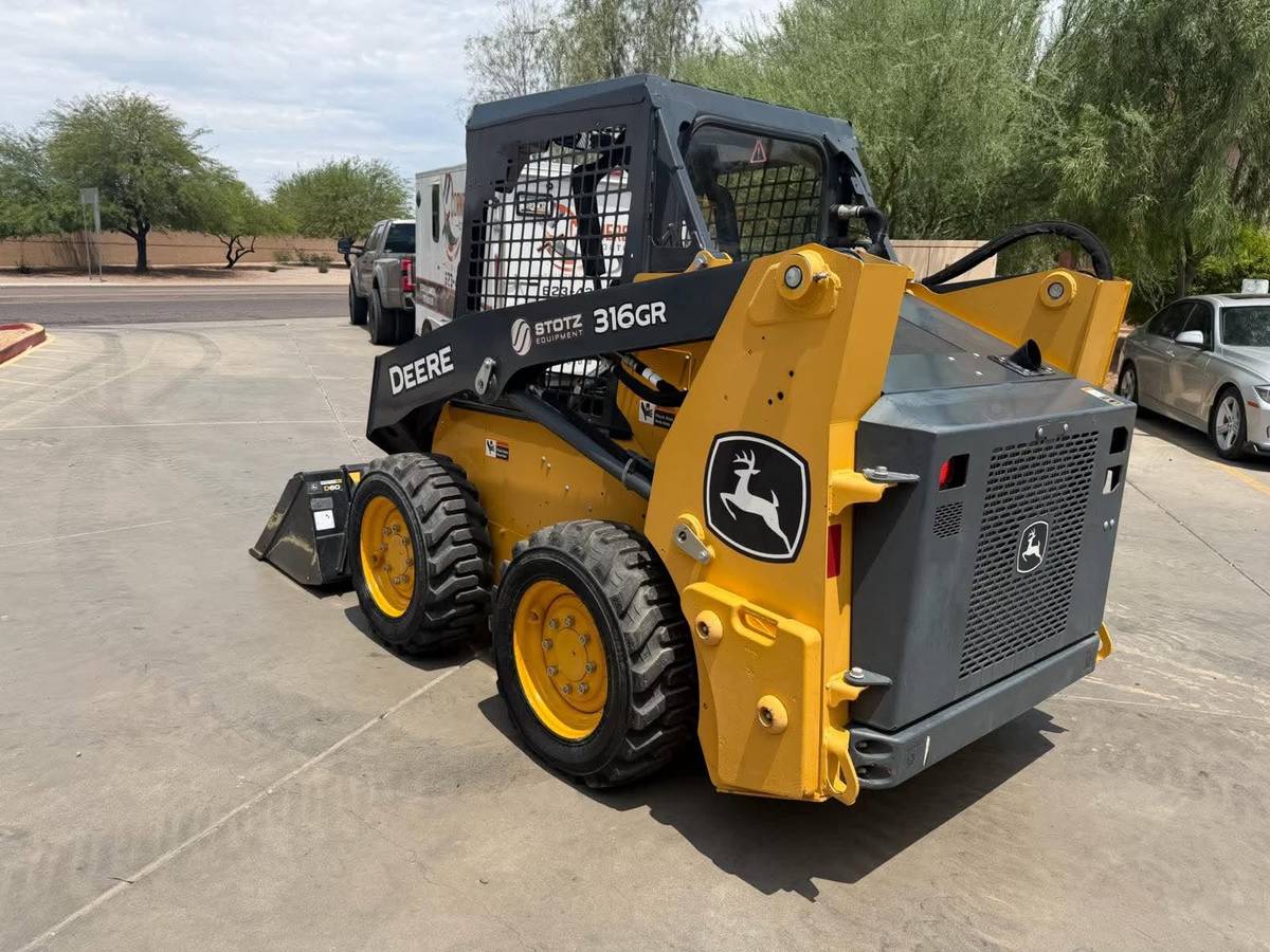 John Deere 316GR, Import USA — Foto 3 z 9