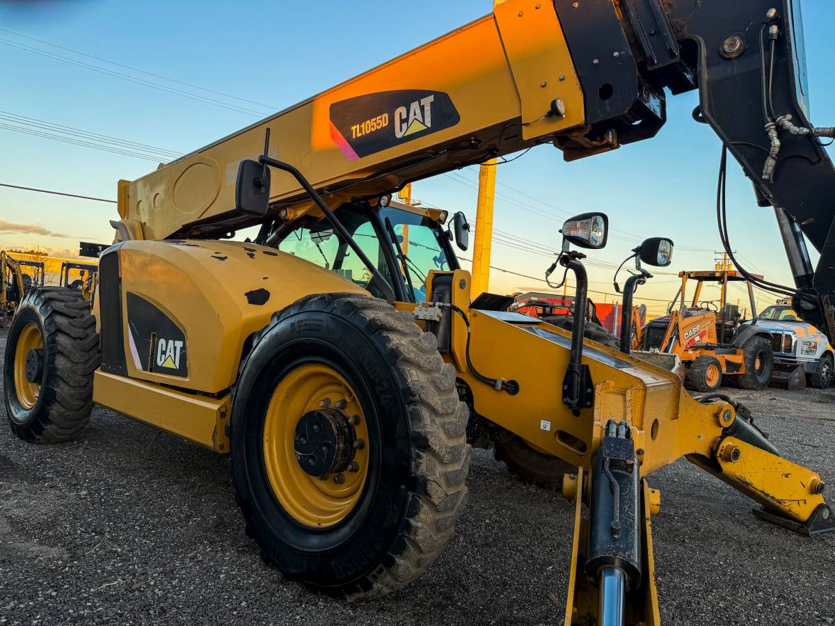 Caterpillar TL1055D, Import USA — Foto 12 z 12
