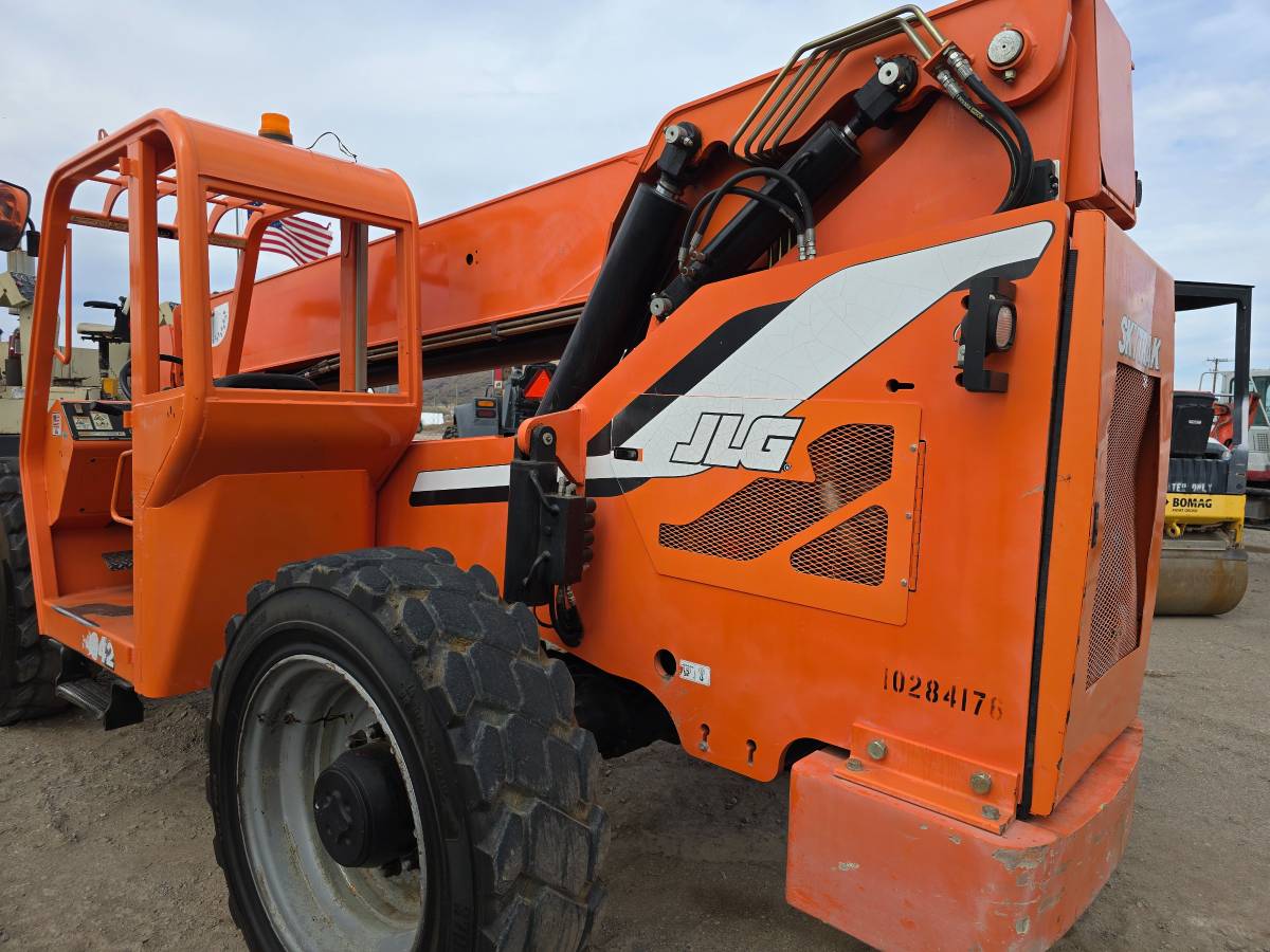 SkyTrak 8042, Import USA — Foto 2 z 4