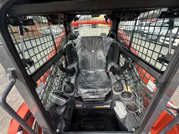 Kubota SVL, Import USA — Foto 4 z 12