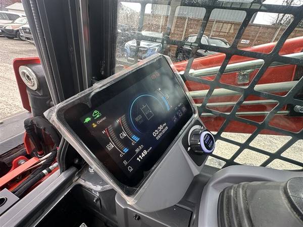 Kubota SVL, Import USA — Foto 7 z 12