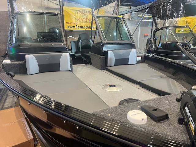 G3 18FS POWERED BY A YAMAHA VF175 ON AN EZ LOADER ALUMINUM TRAILER, Import USA — Foto 9 z 12