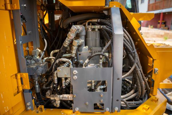 John Deere 135P, Import USA — Foto 11 z 12