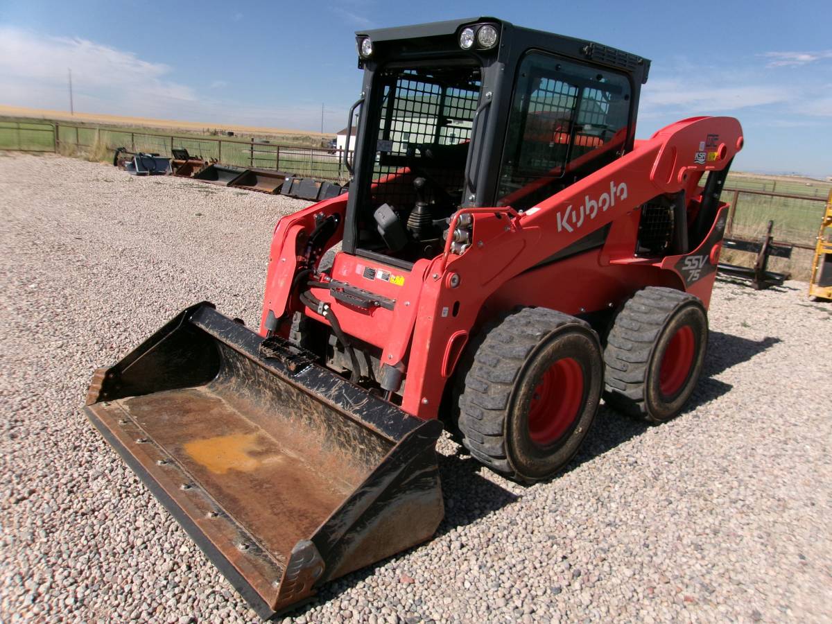 Kubota SSV75, Import USA — Foto 2 z 12
