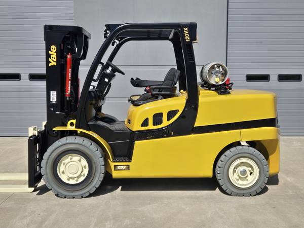 Kubota 12000LB, Import USA — Foto 1