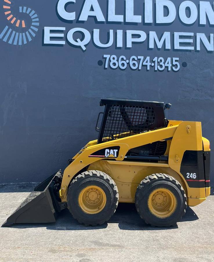 Caterpillar 246, Import USA — Foto 1