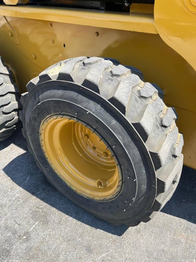 Caterpillar 246, Import USA — Foto 11 z 12