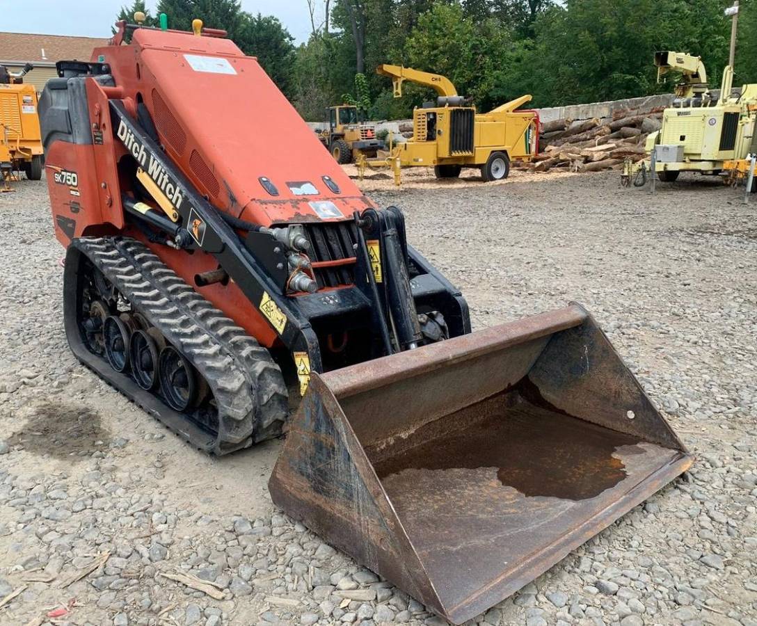 Caterpillar DITCH, Import USA — Foto 2 z 12