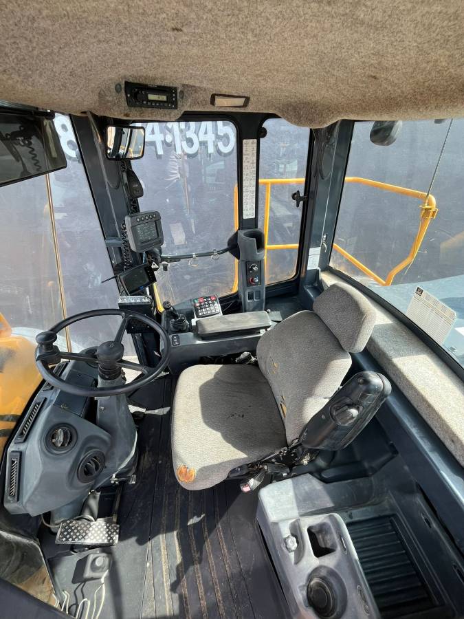 John Deere 824K, Import USA — Foto 11 z 12