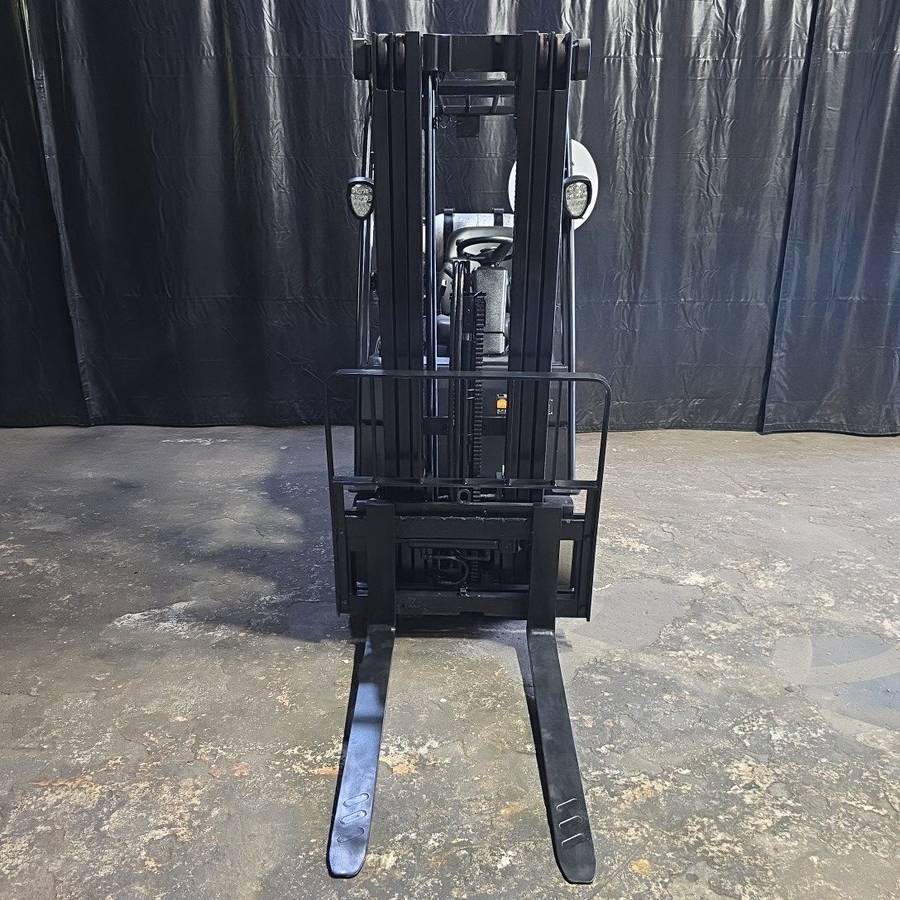2022 Doosan, Import USA — Foto 3 z 11
