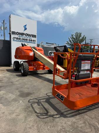 Kubota JLG, Import USA — Foto 1