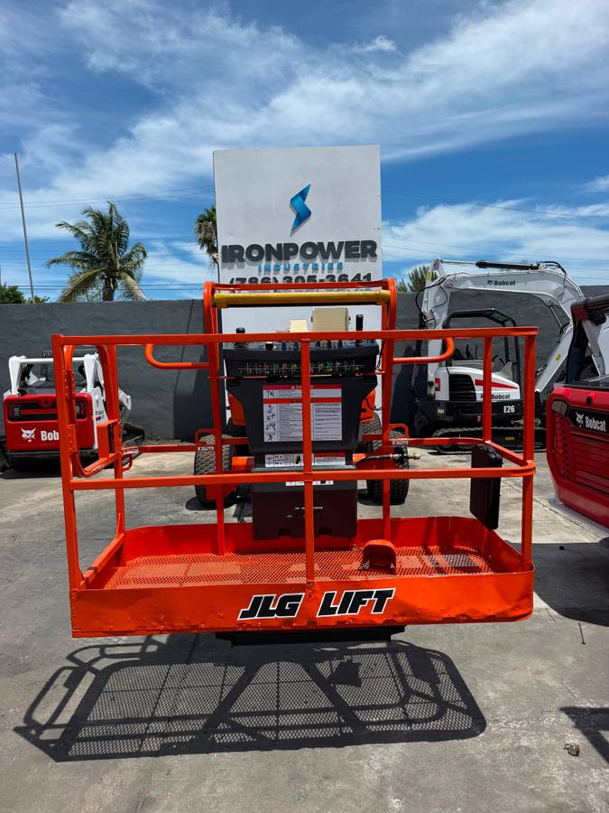 Kubota JLG, Import USA — Foto 3 z 11