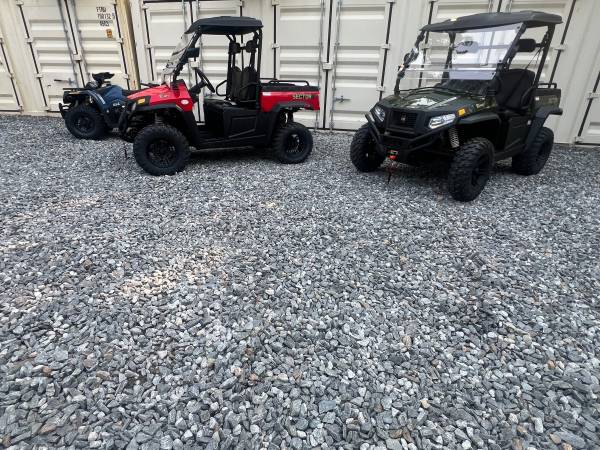 Caterpillar HISUN, Import USA — Foto 1