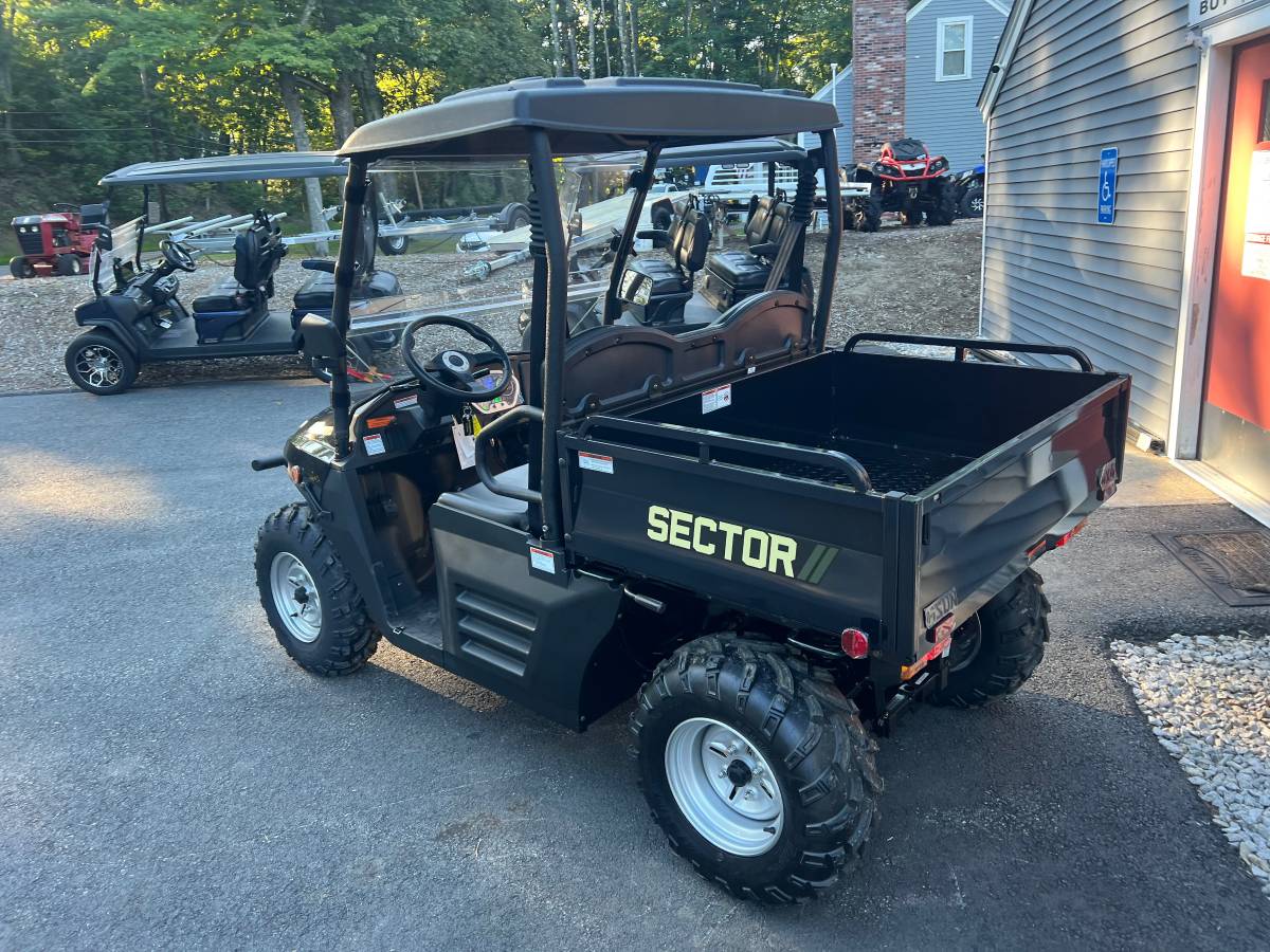 Caterpillar HISUN, Import USA — Foto 4 z 12