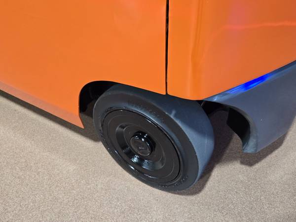 Toyota BOX, Import USA — Foto 11 z 12