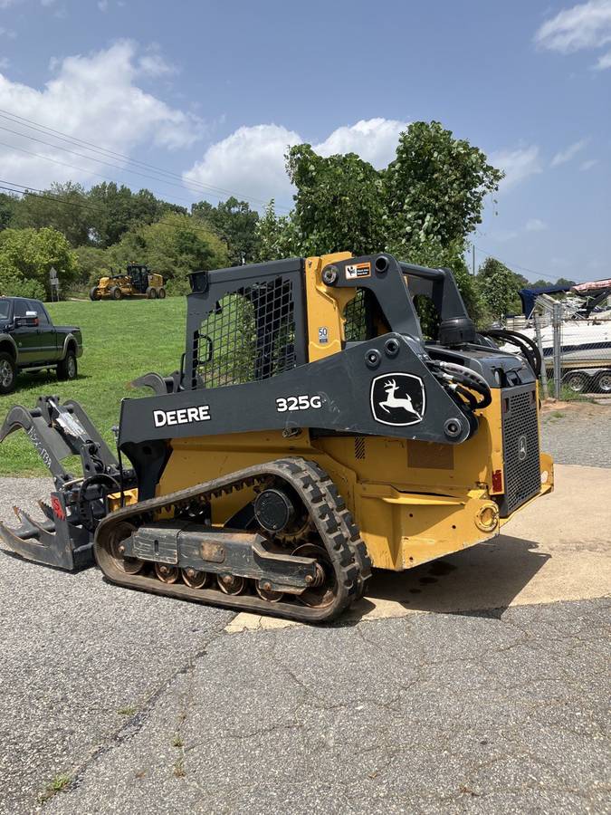 John Deere 325G, Import USA — Foto 6 z 9
