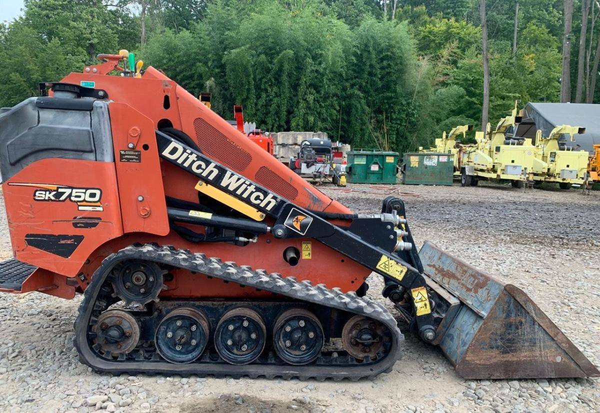 Caterpillar DITCH, Import USA — Foto 1